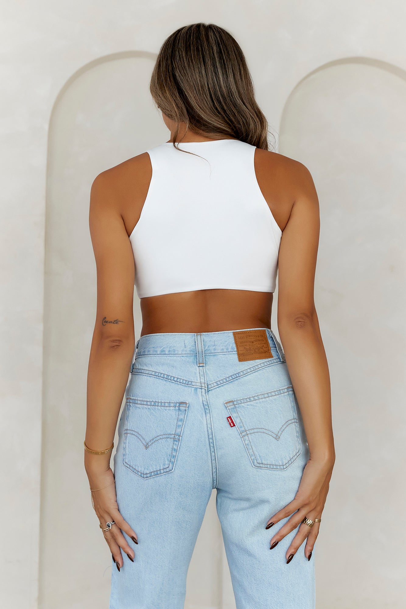 HELLO MOLLY BASE The Classic Crop Top White