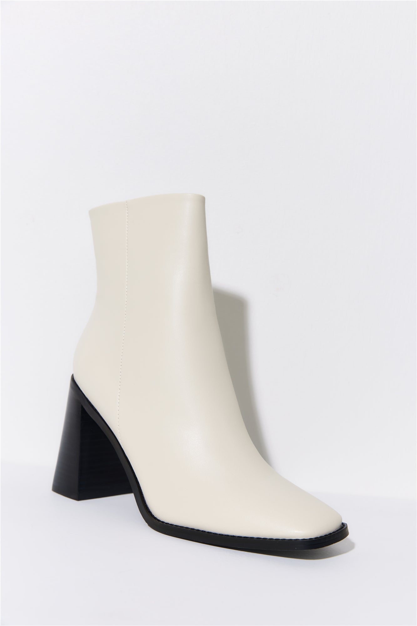 BILLINI Scorpio Boots Bone