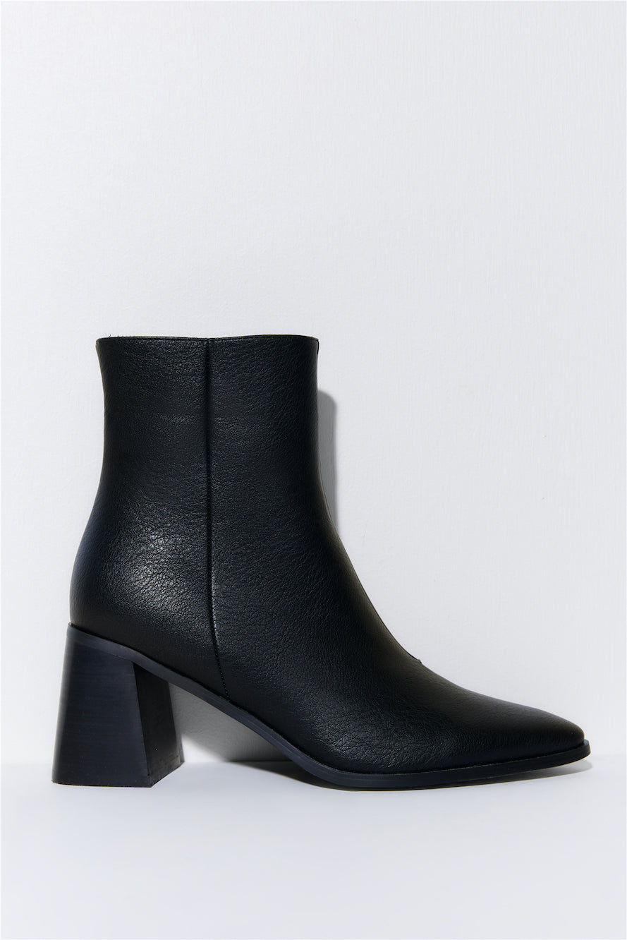 BILLINI Hawkins Boots Black