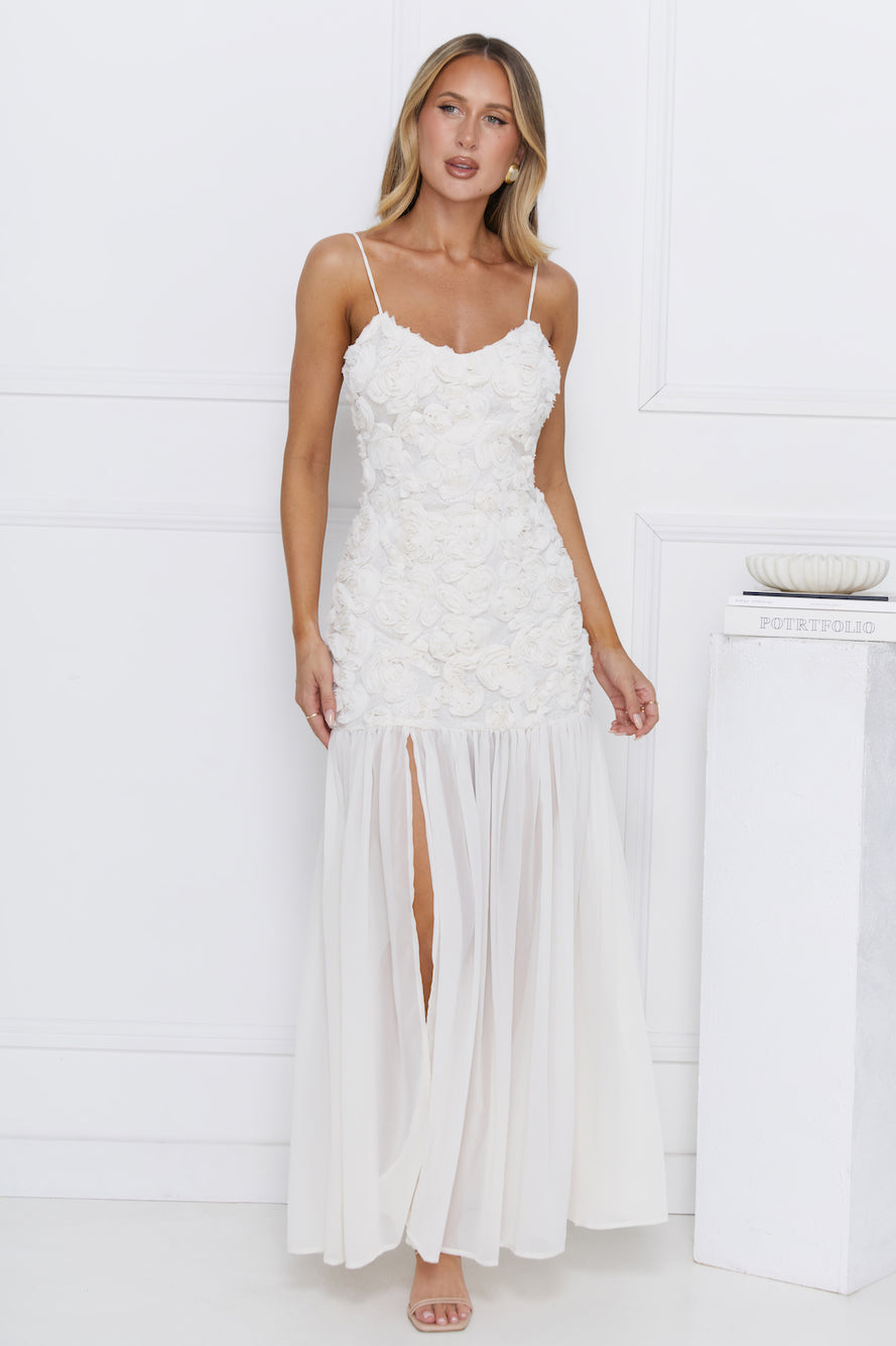 Dreamer's Delight Maxi Dress Cream