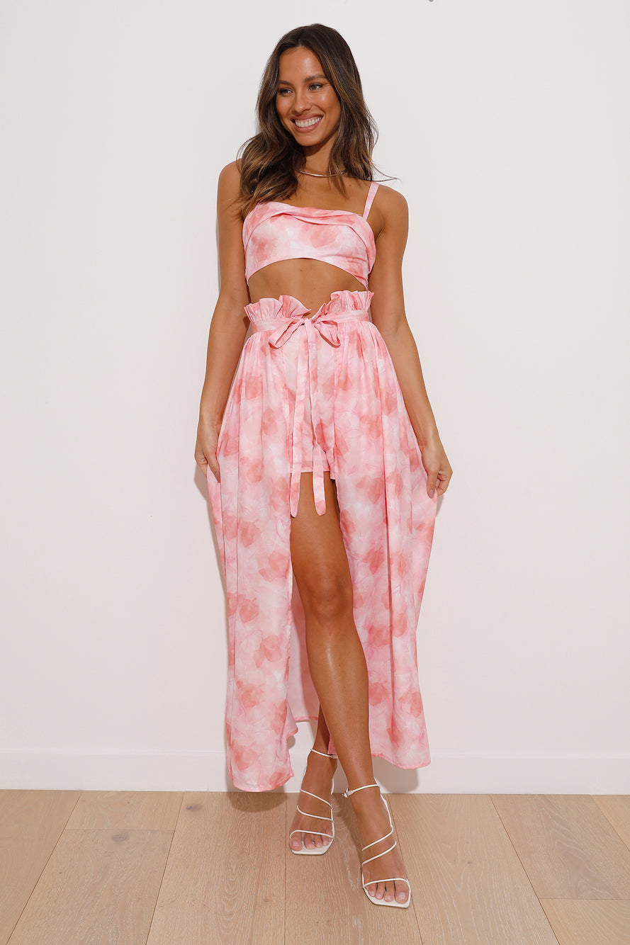 Drinks Flowing Crop Top Pink
