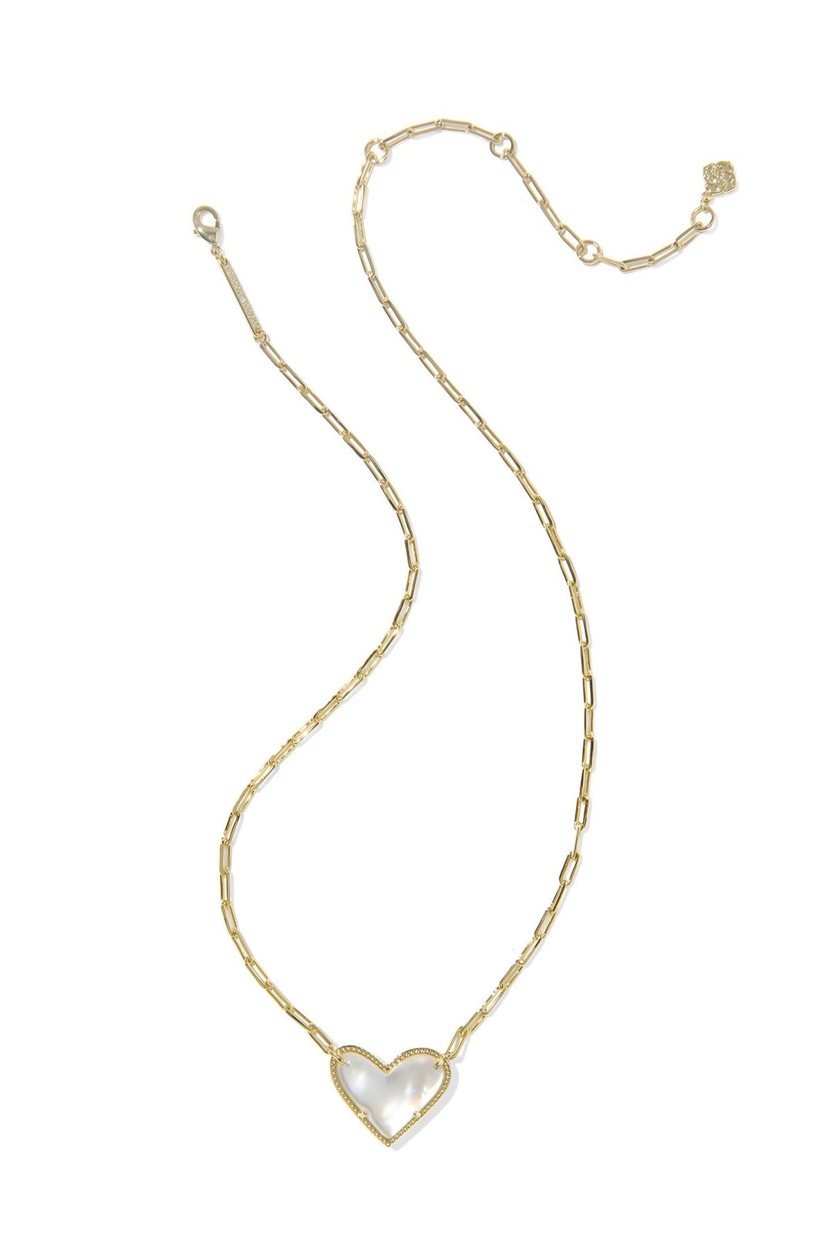 Ari Heart Statement Short Pendant Necklace Gold
