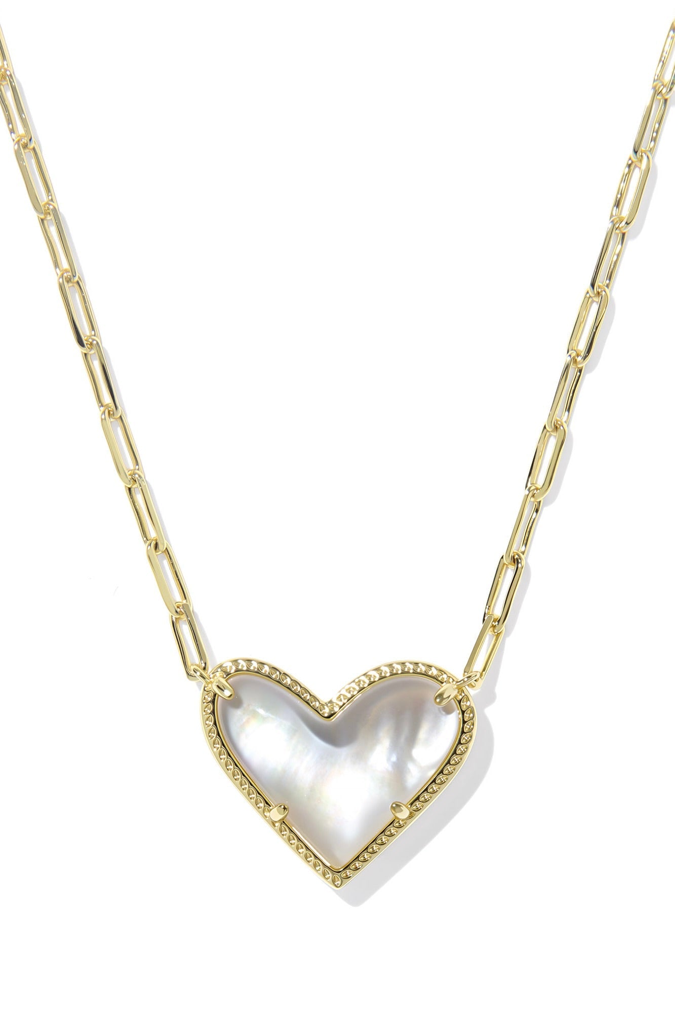 Ari Heart Statement Short Pendant Necklace Gold