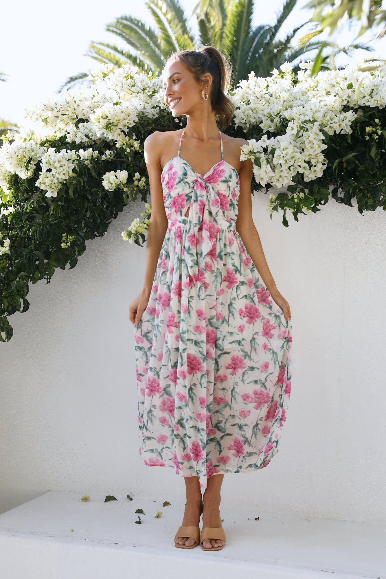 Feel The Tune Maxi Dress Beige